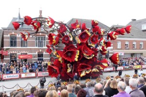 2015-Bloemencorso-Zundert-Van-Gogh-3-537x358